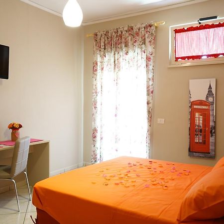 Welcome Inn Napoli エクステリア 写真